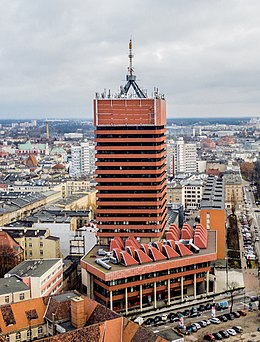 Collegium Altum Uniwersytet Ekonomiczny w Poznaniu (cropped).jpg