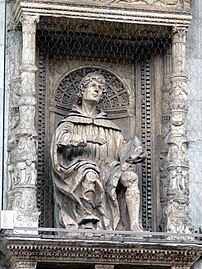 Standbeeld van Plinius de Oudere