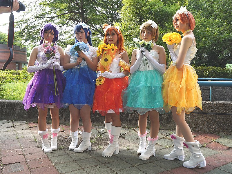 File:Cosplayers of Nozomi, Umi, Honoka, Hanayo and Rin 20190811d.jpg