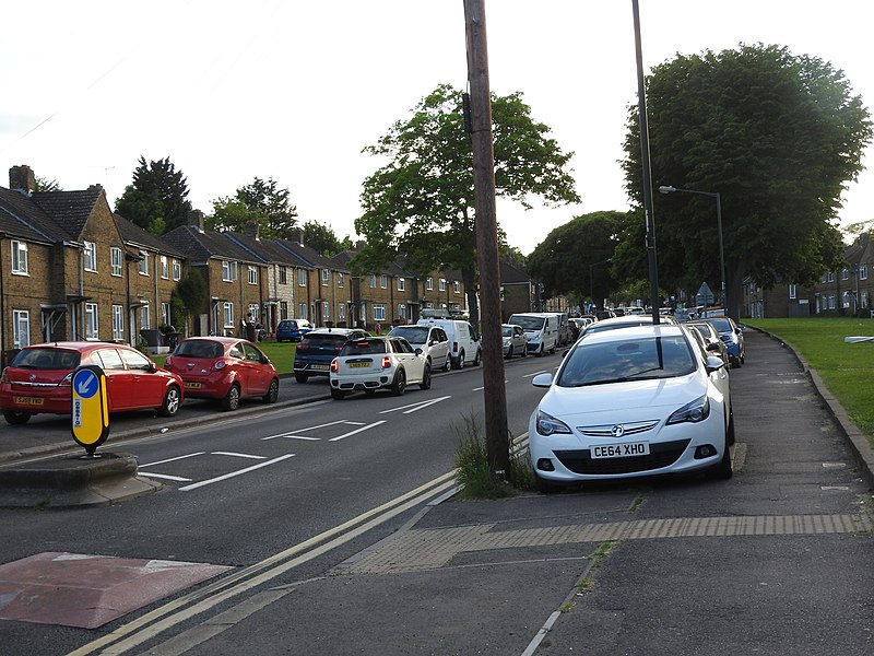 File:Darnley Road, Strood 5013.jpg