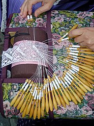 Bobbin lace - Wikipedia