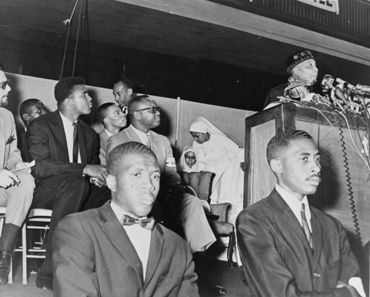 File:Elijah Muhammad and Cassius Clay NYWTS.jpg