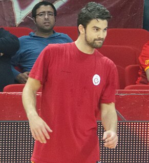 <span class="mw-page-title-main">Engin Atsür</span> Turkish basketball player