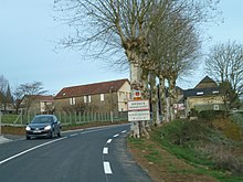 Entry to Arzacq-Arraziguet.