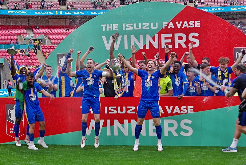 Romford win the FA Vase by defeating Great Wakering Rovers at Wembley Stadium, 11th May 2024 FA Vase Winners, Wembley 2024.jpg