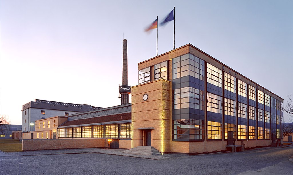 Fagus-Werk Alfeld (UNESCO-Welterbe in Niedersachsen). Architekt: Walter Gropius, Adolf Meyer, Ernst E. Werner. Hauptgebaeude