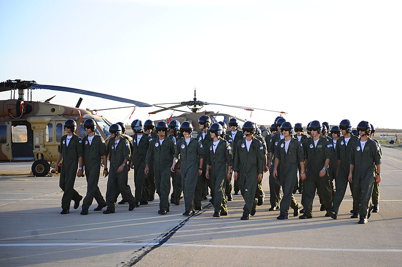 File:Flickr - Israel Defense Forces - 165th Course of Flight Academy Graduates (2).jpg