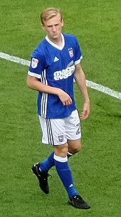 Downes playing for Ipswich Town in 2017 FlynnDownesIpsBir1.jpg