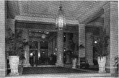 Foyer of Hotel Pennsylvania , NY circa 1919.jpg