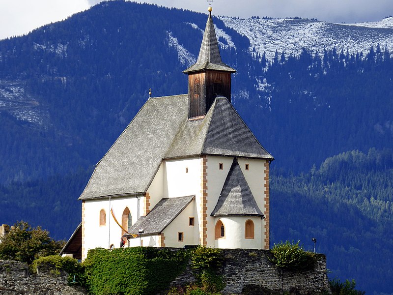 File:Friesach Kirche am Petersberg.jpg