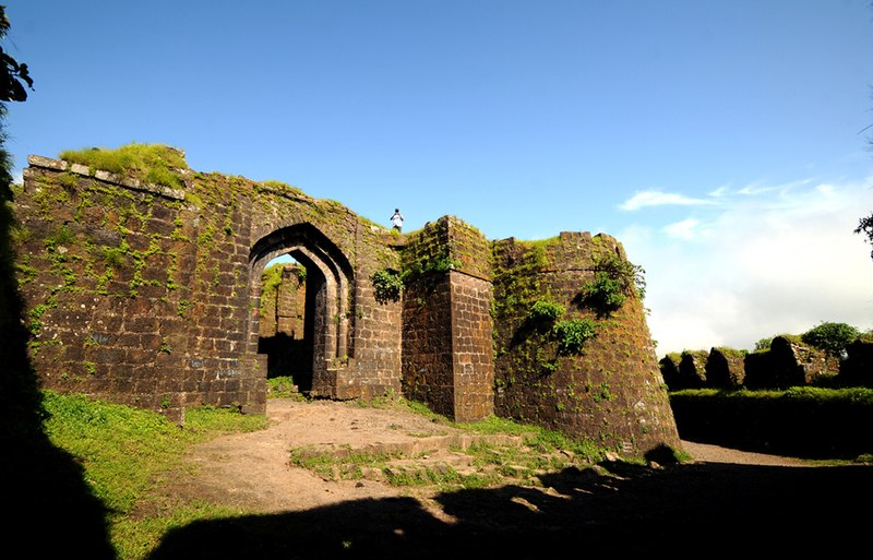 ファイル:Gawilgarh Fort - C.SHELARE (1).jpg