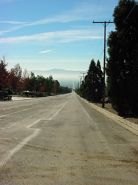 File:Generally clear day in the Inland Empire.jpg