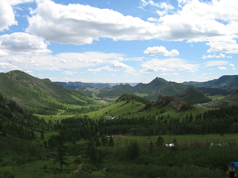 File:Gorkhi Terelj Park.jpg