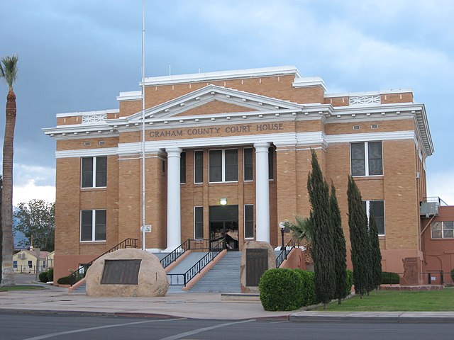 The Graham County courthouse on US 70 in Safford