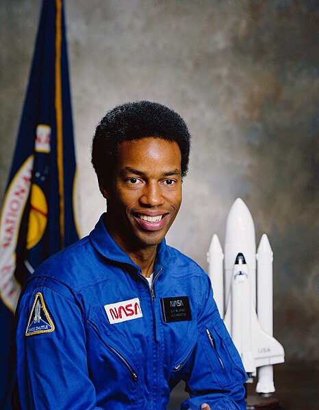 File:Guion Bluford - 1978.jpg