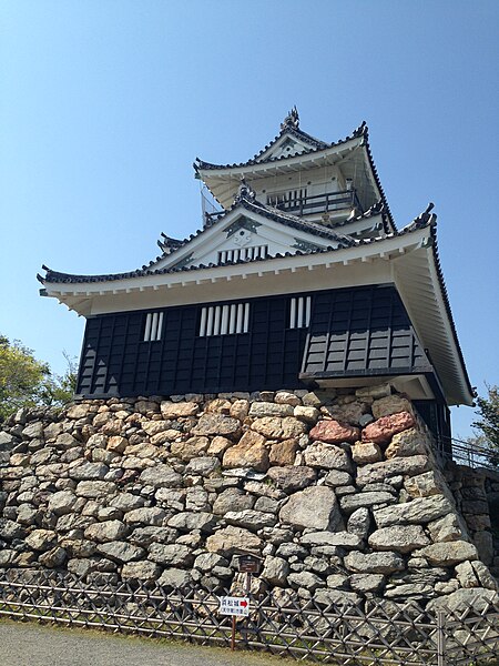 File:Hamamatsu castle 1.JPG
