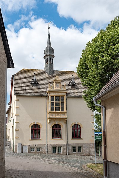 File:Hecklingen, Hermann-Danz-Straße 46, Rathaus 20170713 001.jpg