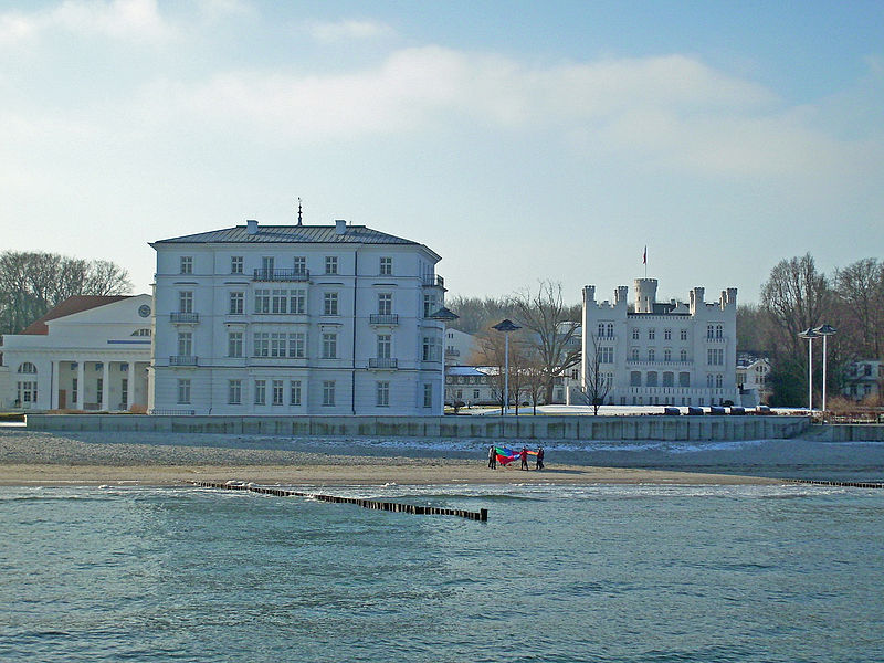 File:Heiligendamm-Prof-Dr-Vogel-Strasse 5b-Haus Mecklenburg-0907.jpg