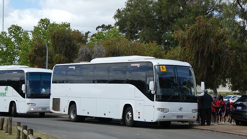 File:Higer Roadboss 1HCY544 at Ern Clark Athletic Track,Cannington.jpg