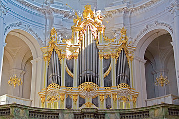 Silbermann Organ, Hofkirche, Dresden Hofkirche Dresden Silbermannorgel.jpg