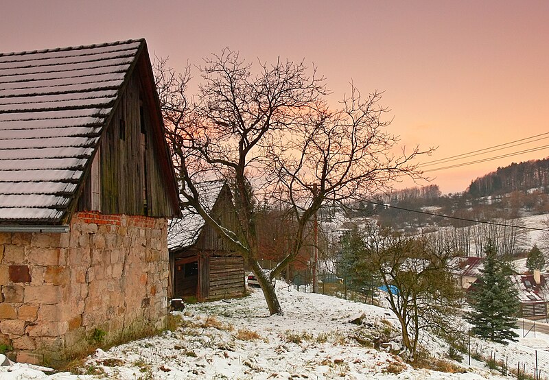 File:Holenice, Czech Republic - panoramio.jpg