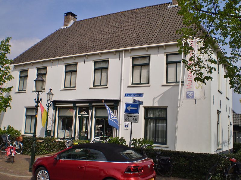 File:Huizer Museum Het Schoutenhuis Achterbaan 82 5.JPG