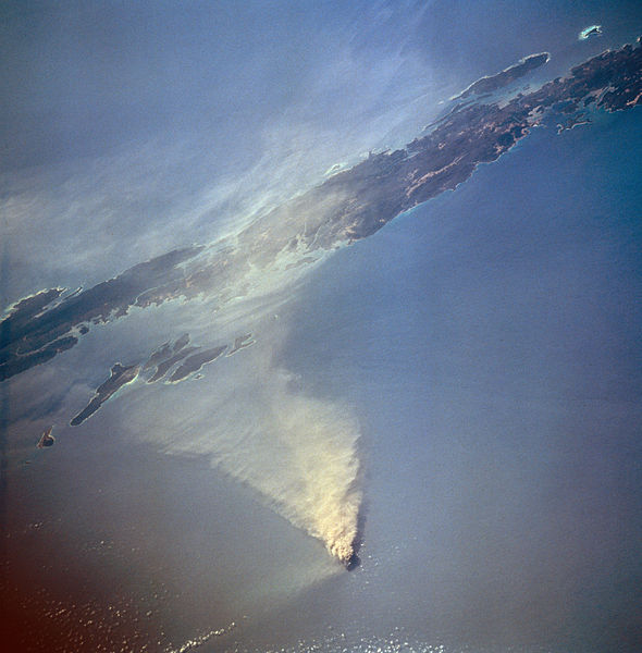 Eruption of the Barren Island volcano in 1995. Andaman Islands (on top) are c. 90 km distant