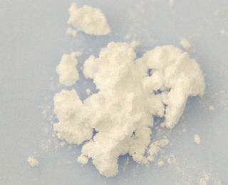 La2O3 powder