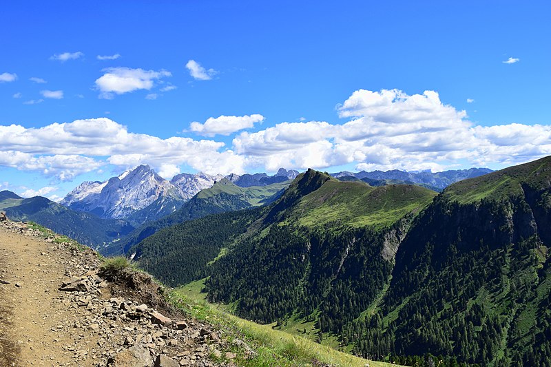 File:La Marmolada e il Sasso di Donna dal sentiero Federico Augusto.jpg