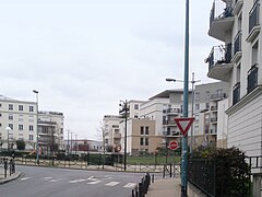 Le petit square Little-Falls, le nouveau quartier et la ZAC du Commandant Rolland.