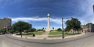 Lee Circle traffic circle in New Orleans, Louisiana named after Confederate General, Robert E. Lee