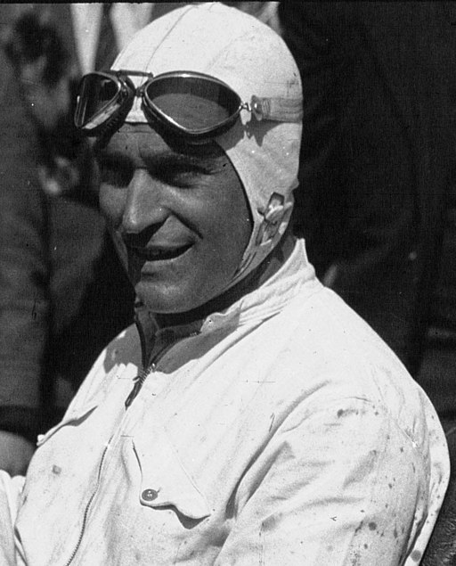 Luigi Fagioli in his Maserati at the 1932 Targa Florio (cropped)