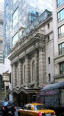 Seen from the east Lyceum Theatre NYC 2003.jpg