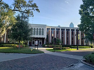 <span class="mw-page-title-main">Macdonald–Kelce Library</span> University of Tampa library named after John L. Macedonald and Merl C. Kelce