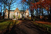 Fil:Main University Library Lund autumn.jpg