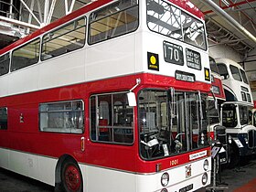 Manchester Corporation bus 1001 (HVM 901F), Museum Transportasi di Manchester, 4 oktober 2008.jpg