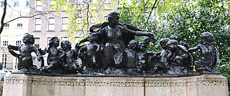 Detail of the bronze sculptural group Margaret MacDonald Lincolns Inn Fields Richard Reginald Goulden 01.JPG