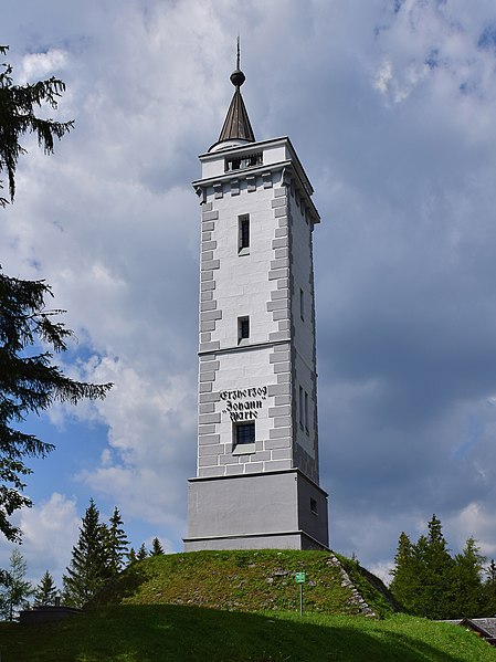 File:Mariazell - bürgeralpe - Erzherzog-Johann-Warte.jpg