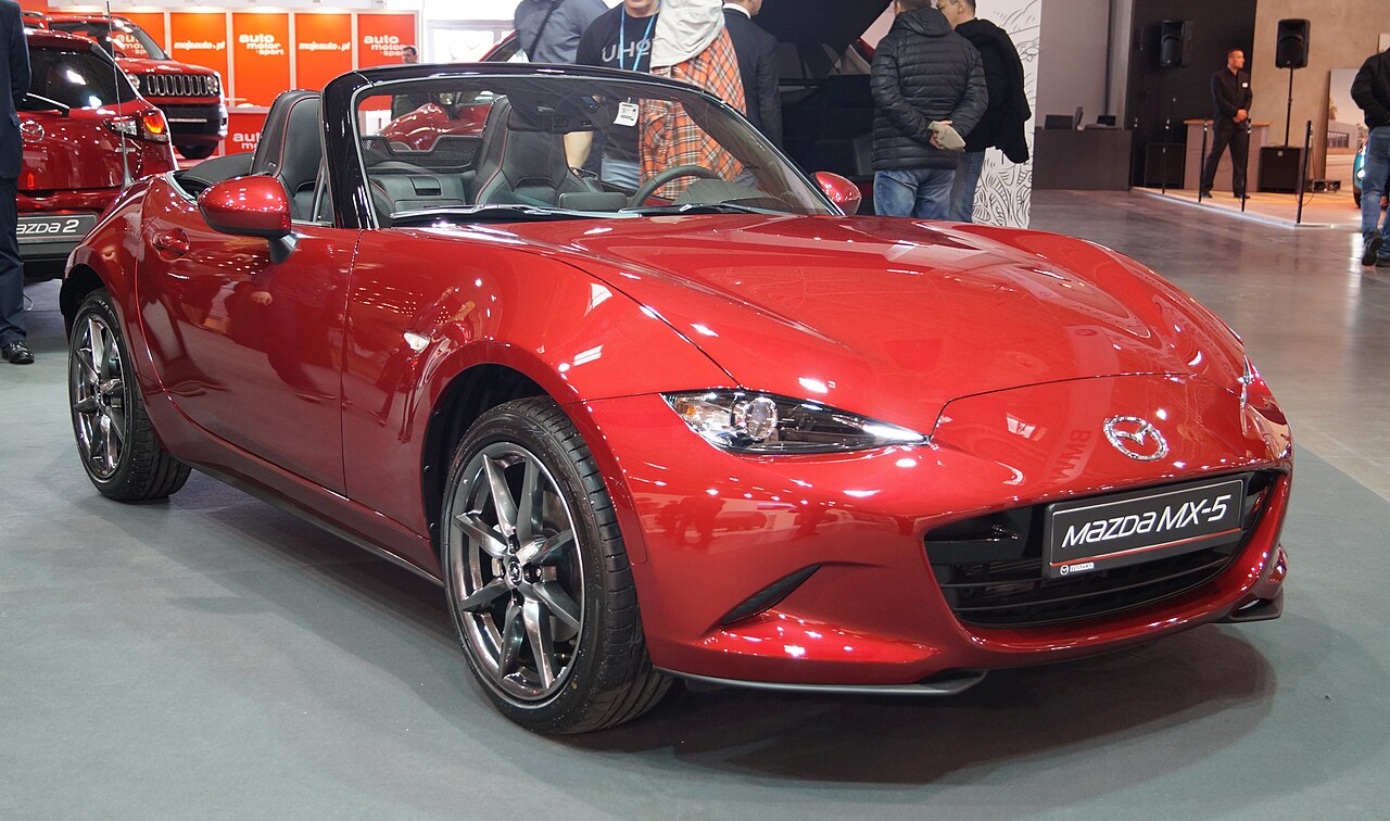 Maßgeschneiderte Autoschutzhülle (Autoabdeckung) Mazda MX-5 NA Cabrio - Red  Coverlux+