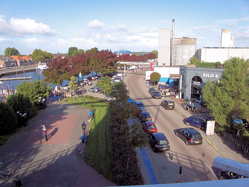 File:Molen De Hoop, Harderwijk, Harderwijk haven.jpg