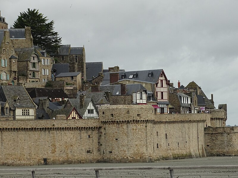 File:Mont Saint Michel 2019 08.jpg