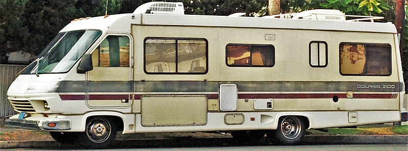 File:Motor-home.jpg