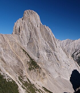 Mount Louis - Wikipedia