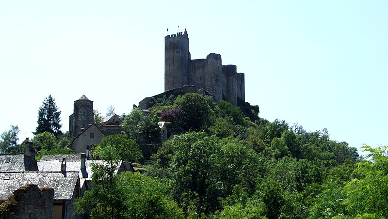 File:Najac - Château 01.jpg