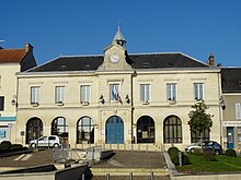 Nanteuil-le-Haudouin (60), hôtel de ville 2.JPG