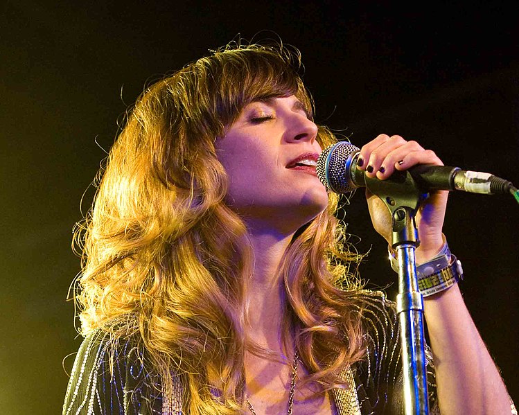 File:Nicole Atkins - SXSW - Austin, TX - 2010.jpg