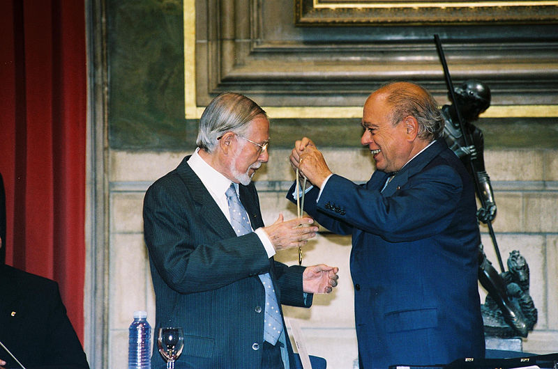 File:Paco Candel Medalla d'Or.jpg