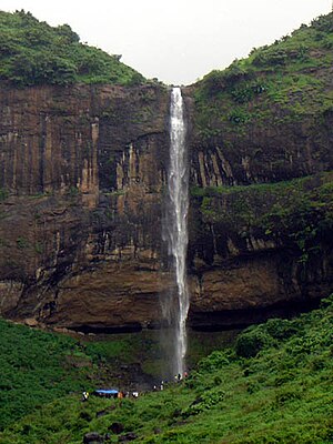 Pandavkada Falls