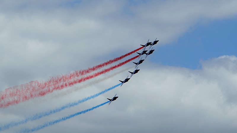 File:Patrouille de France at Paris Air Show 2017 (10).jpg