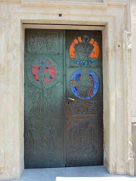 File:Pfarrkirche Eibliswald Portal.jpg